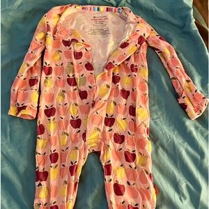 Magnetic Me / Onesie with Footsies / 3 to 6 Months